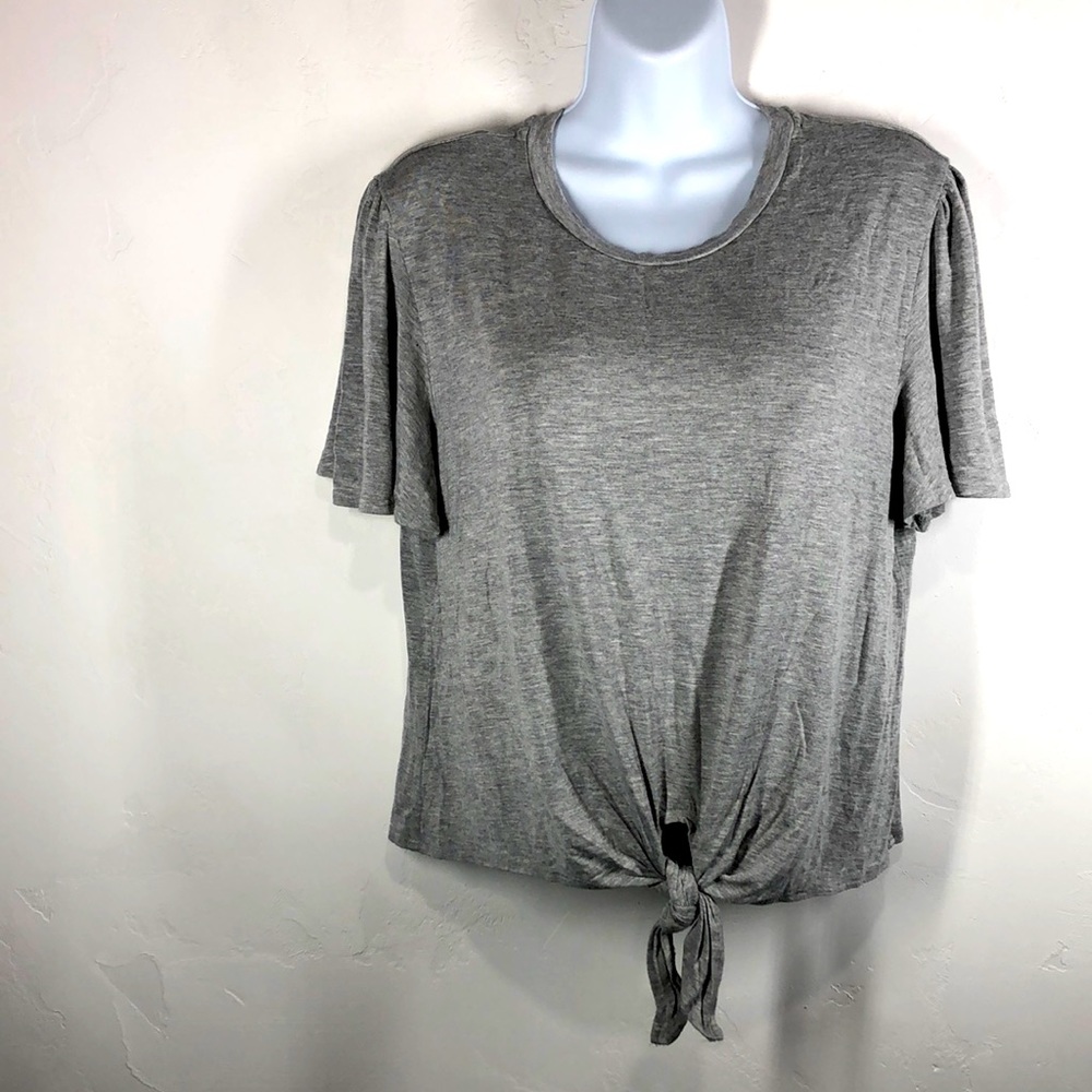 Madi Mase gray front tie top size large